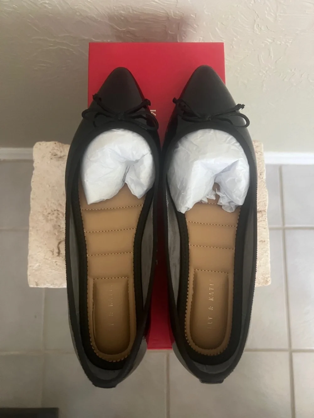 Kelly & Katie Black Patent Pointed Toe Ballet Flats with Bow - Picture 4 of 4